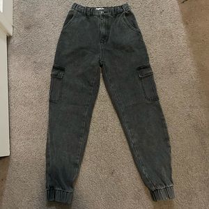 Adika Gray cargo pants size S